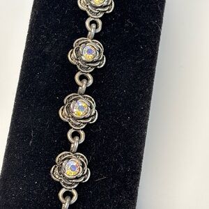 Elegant Silver Floral Bracelet